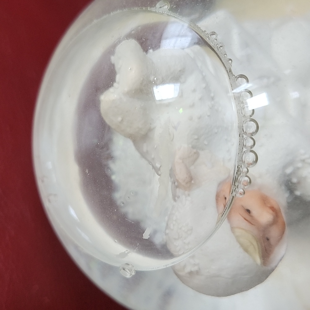 Mann Snow Globe with Baby Figurine - Picture 7 of 7